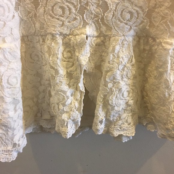 Xhiliration lace Top - Picture 3 of 3